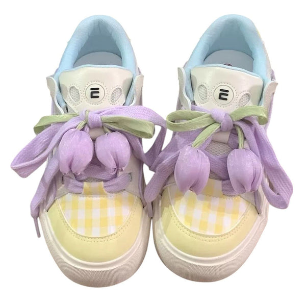 AESTHETIC SNEAKERS